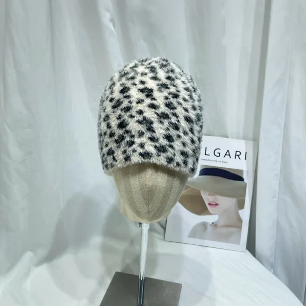 bonnet tricot imprimé léopard